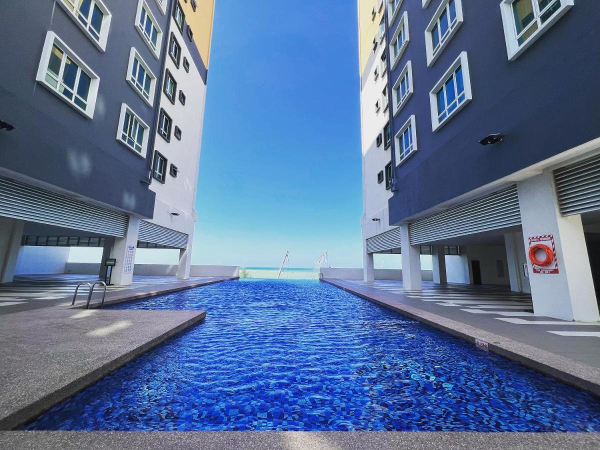 Ureshii Homestay Ladang Tanjung Kuala Terengganu With Pool Экстерьер фото